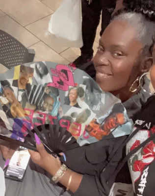 Customer review photo of Custom Fan App by kimberly R.